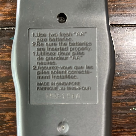 Panasonic universal remote - Picture 3 of 7